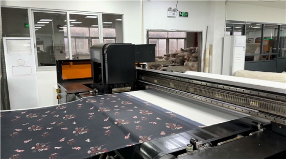 數(shu)碼印花打印(yìn)直線圖案出(chu)現鋸齒狀的(de)原因