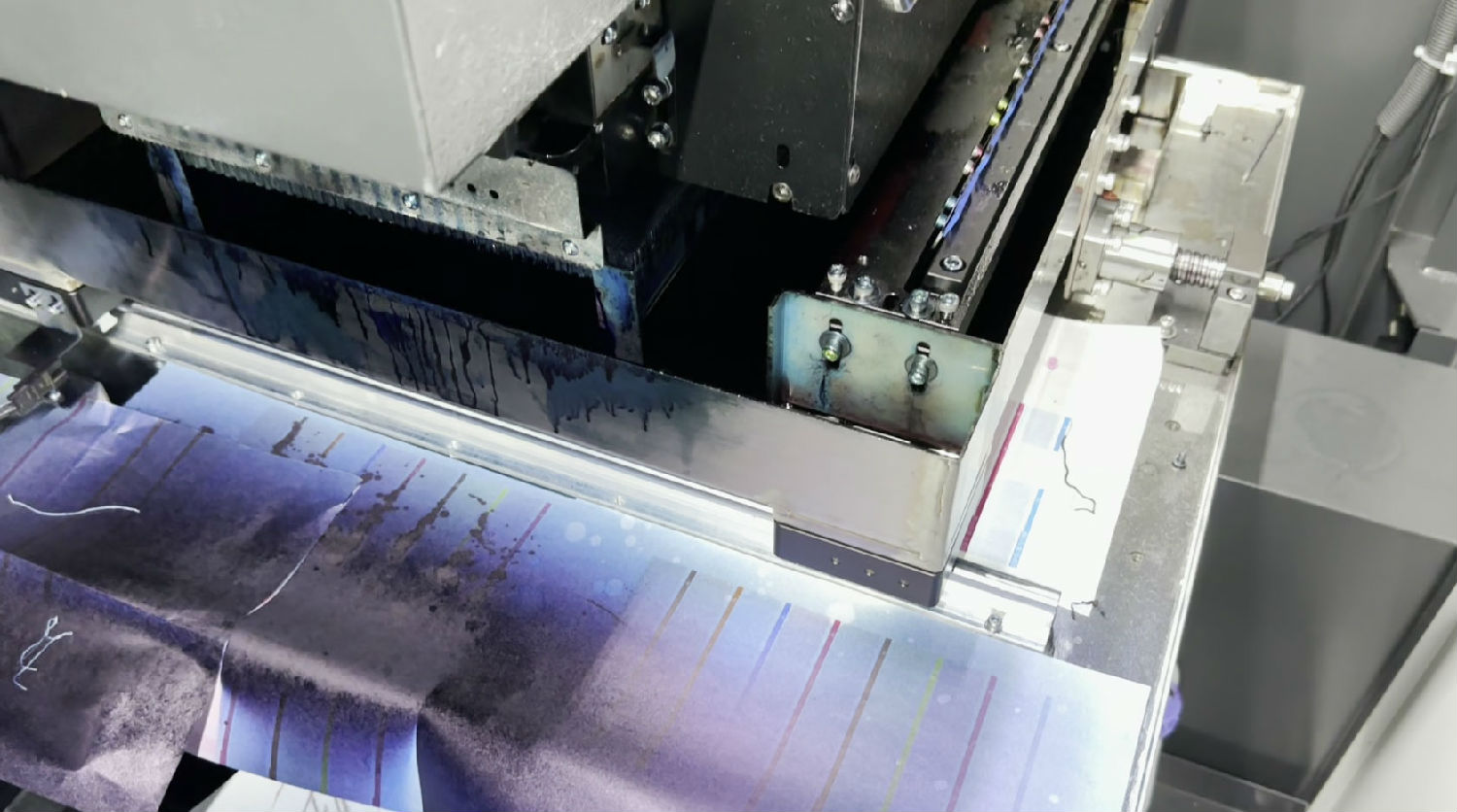 爲什麽(me)數碼印花(huā)機廢墨會(huì)增多?