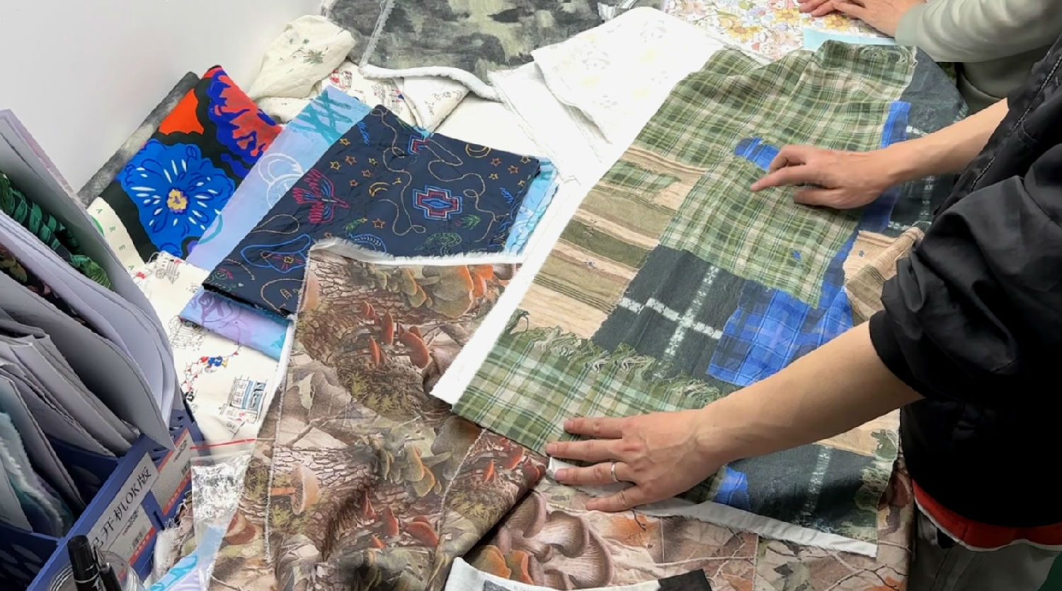 數碼印花(huā)機打印時出現條(tiáo)紋的原因