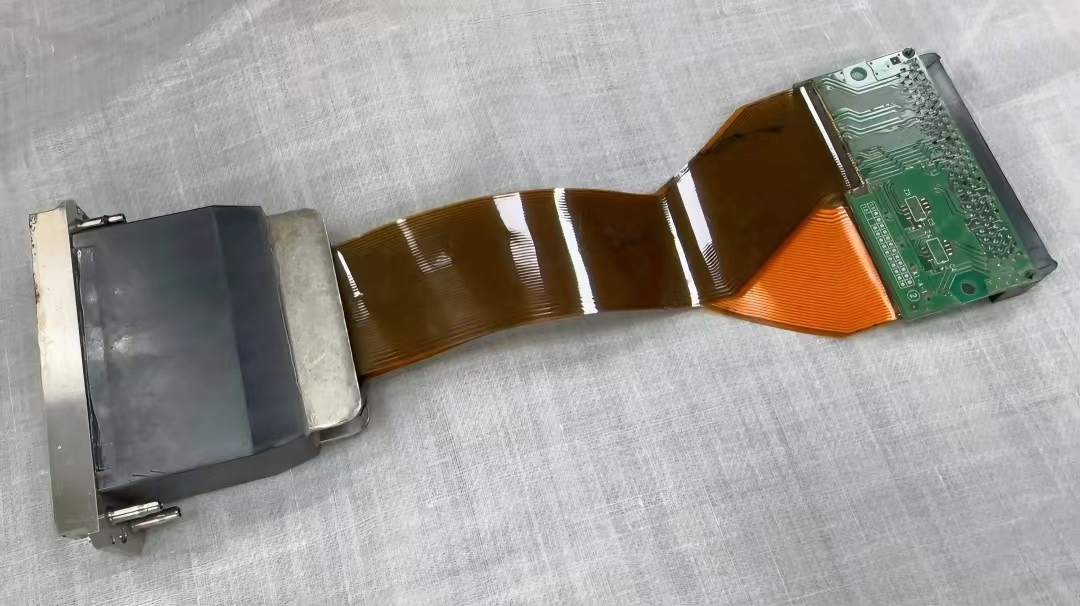 數碼印花機(jī)噴頭會經常斷(duàn)針的原因